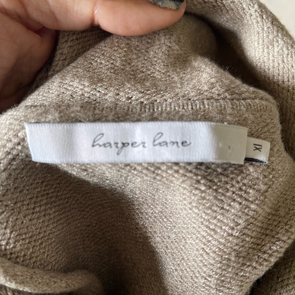 Turtle neck cardigan - Picture 2 of 3